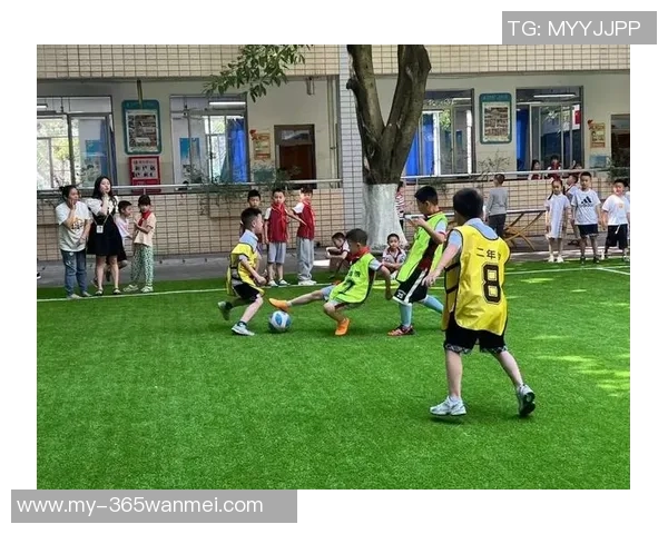 激情四溢的足球比赛游戏体验带你领略绿茵场上的激烈对抗与团队合作乐趣