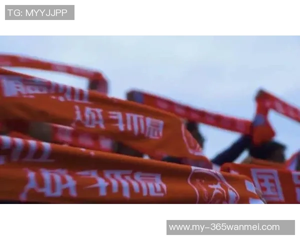 王梁的足球传奇之路：从草根到巅峰的奋斗与荣耀